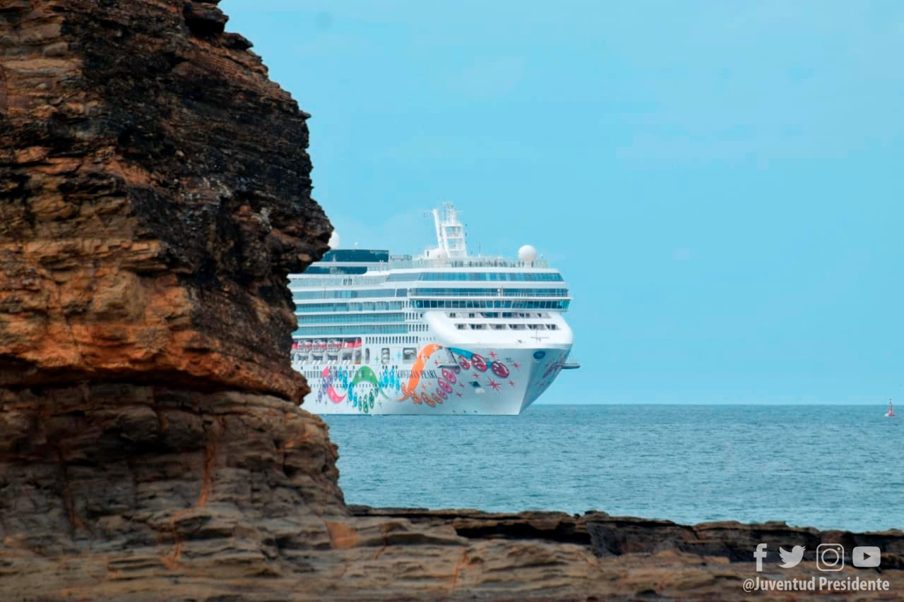 CRUCERO